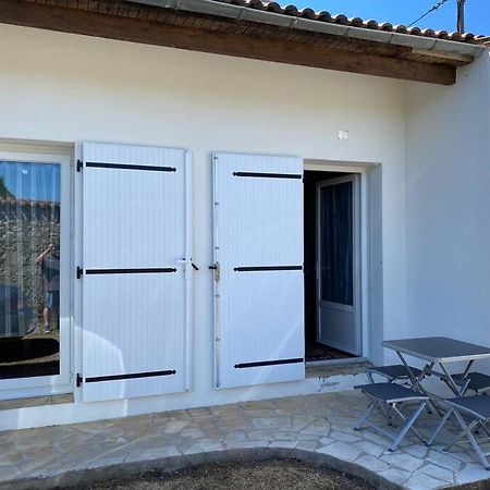 Studio Duplex Meuble Avec Place De Parking Surgères Dış mekan fotoğraf
